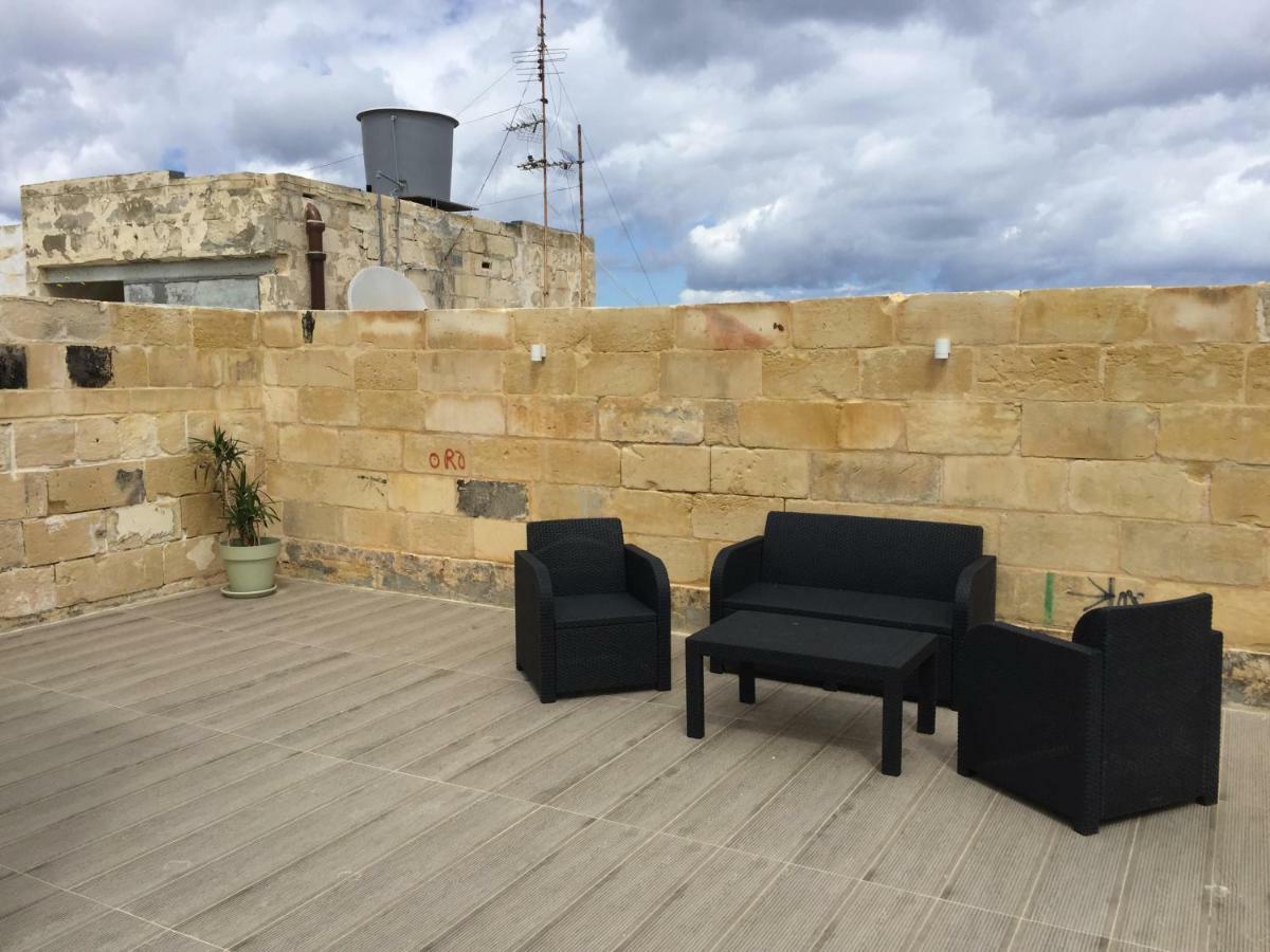 West Street Apartments Валета Екстериор снимка